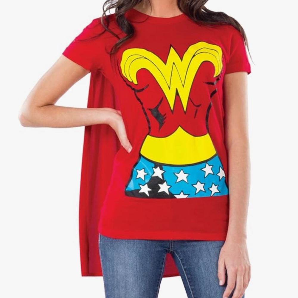 Women’s Wonder Woman Shirt and Cape Costume